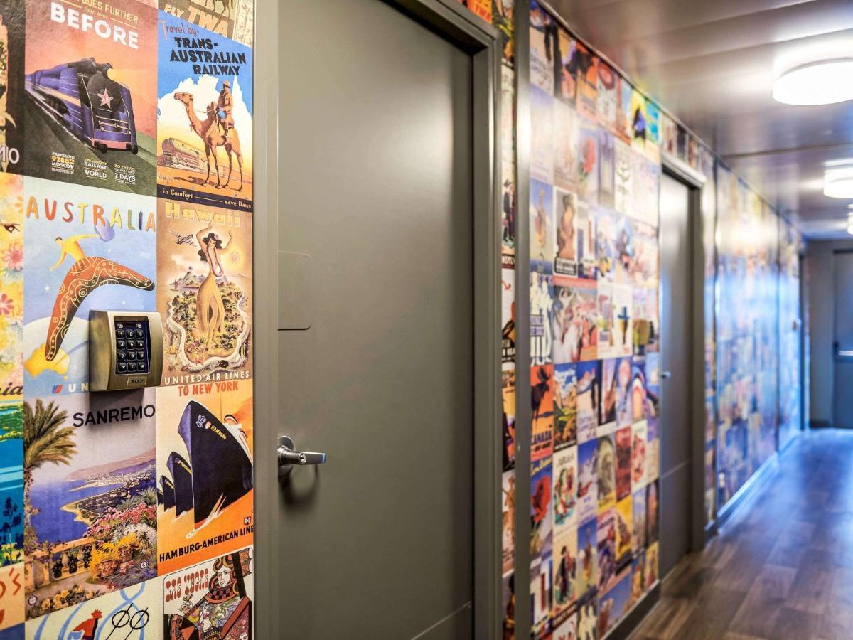 Hotelf1 Toulon Est Rénové Hotel